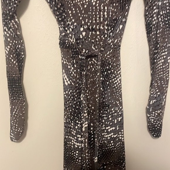 CAbi #658 Wrap‎ Dress "Dappled Dots"  Print Size Small - Picture 5 of 7